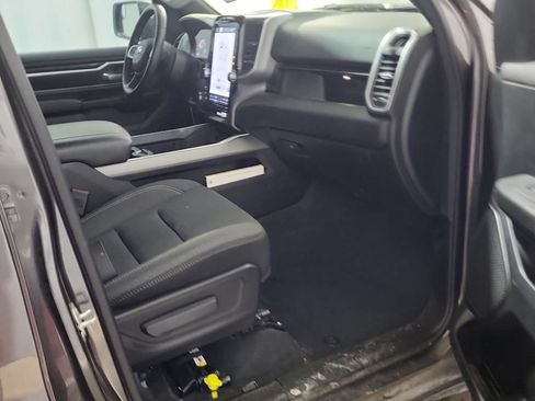 Used 2023 RAM 1500 Big Horn AWD/4WD image 5