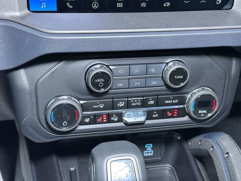 New 2025 Ford Bronco Badlands image 27