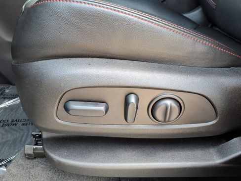 Used 2024 Chevrolet Equinox RS w/ RS Leather Package FWD image 24