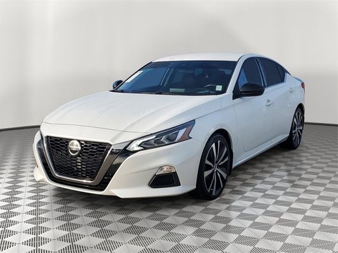 Used 2022 Nissan Altima 2.5 SR image 10