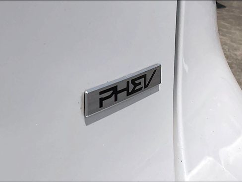 Used 2024 Kia Niro EX FWD image 9