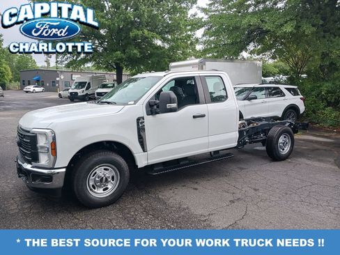 New 2026 Ford F250 XL w/ XL Chrome Package RWD image 1