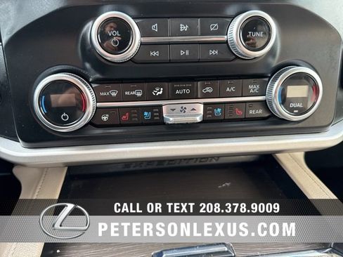 Used 2024 Ford Expedition Limited image 14