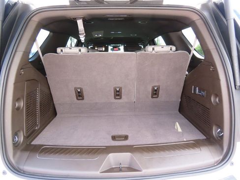 Used 2026 Chevrolet Tahoe LT w/ Comfort Package image 12