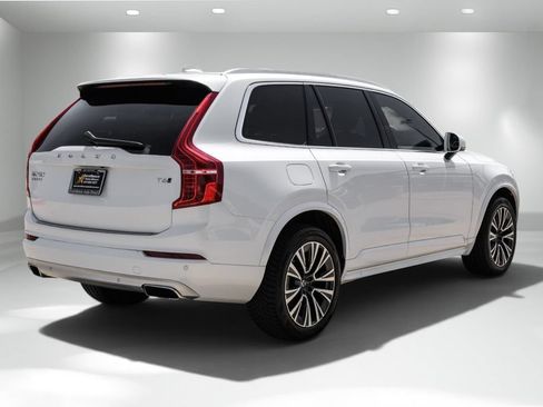 Used 2021 Volvo XC90 T6 Momentum w/ Climate Package AWD/4WD image 9