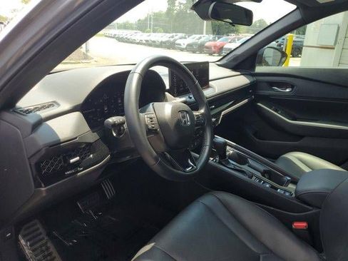 Used 2025 Honda Accord Sport image 16