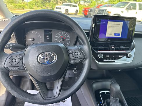 New 2025 Toyota Corolla LE FWD image 16