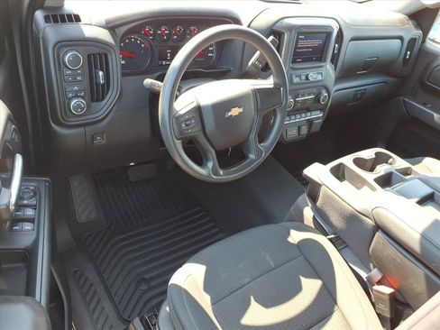 Used 2021 Chevrolet Silverado 1500 Custom AWD/4WD image 18