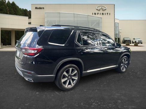 Used 2023 Honda Pilot Elite image 5