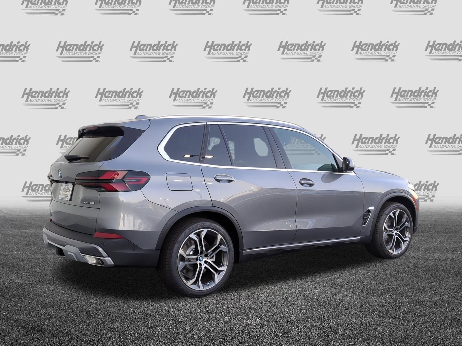 Certified 2026 BMW X5 xDrive50e w/ Climate Comfort Package AWD/4WD image 10