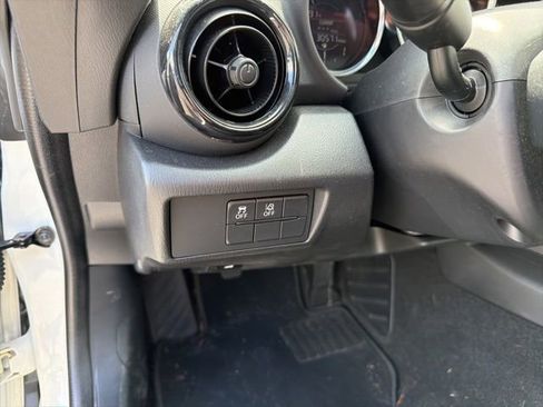 Used 2019 MAZDA MX-5 Miata Sport w/ I-ACTIVSENSE Sport Package RWD image 14