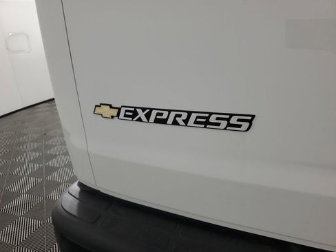 New 2025 Chevrolet Express 2500 w/ Driver Convenience Package image 29