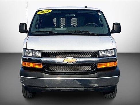 Used 2024 Chevrolet Express 2500 w/ Driver Convenience Package image 3