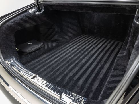 Used 2019 Rolls-Royce Phantom Sedan image 27