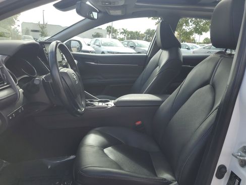 Used 2023 Toyota Camry XSE image 24