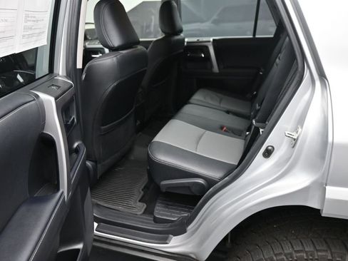 Used 2023 Toyota 4Runner SR5 Premium w/ Moonroof Package AWD/4WD image 21