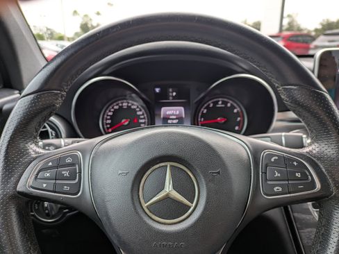 Used 2018 Mercedes-Benz GLC 300 image 30