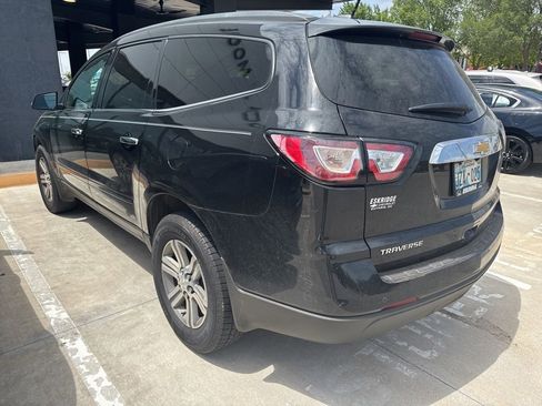 Used 2017 Chevrolet Traverse LT FWD image 7