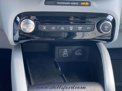 New 2026 Ford Escape Platinum w/ Premium Technology Package AWD/4WD image 29