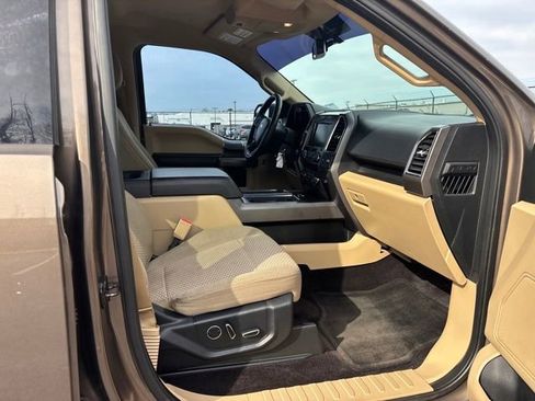 Used 2015 Ford F150 XLT w/ Equipment Group 302A Luxury image 9