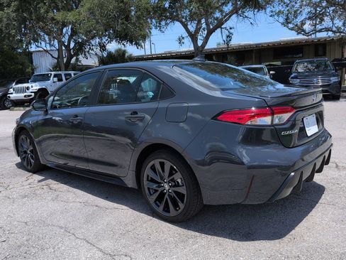 Used 2025 Toyota Corolla SE FWD image 7