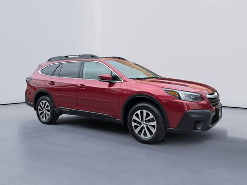 Used 2021 Subaru Outback Premium AWD/4WD image 1