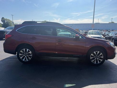 Used 2017 Subaru Outback 2.5i Limited AWD/4WD image 5