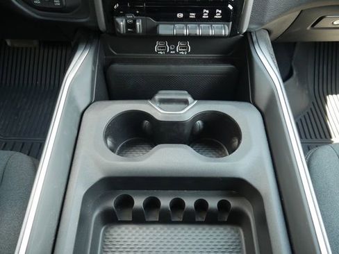 New 2026 RAM 3500 Big Horn AWD/4WD image 22