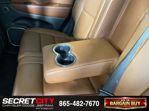 Used 2015 Jeep Grand Cherokee Summit w/ Platinum Series Group AWD/4WD image 26