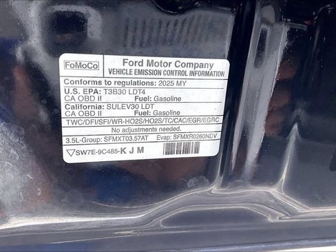 Used 2025 Ford Expedition Max Active AWD/4WD image 35