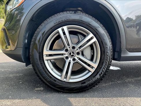 Used 2021 Mercedes-Benz GLC 300 4MATIC image 9