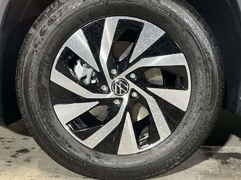 New 2026 Volkswagen Tiguan S FWD image 6