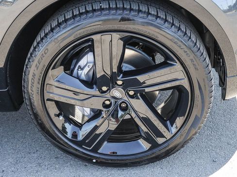 New 2026 Land Rover Discovery Dynamic SE AWD/4WD image 14