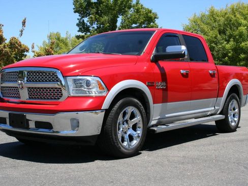 Used 2014 RAM 1500 Laramie RWD image 8