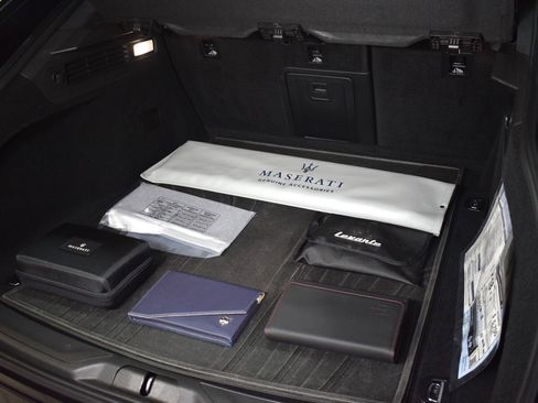 Certified 2022 Maserati Levante Modena image 39