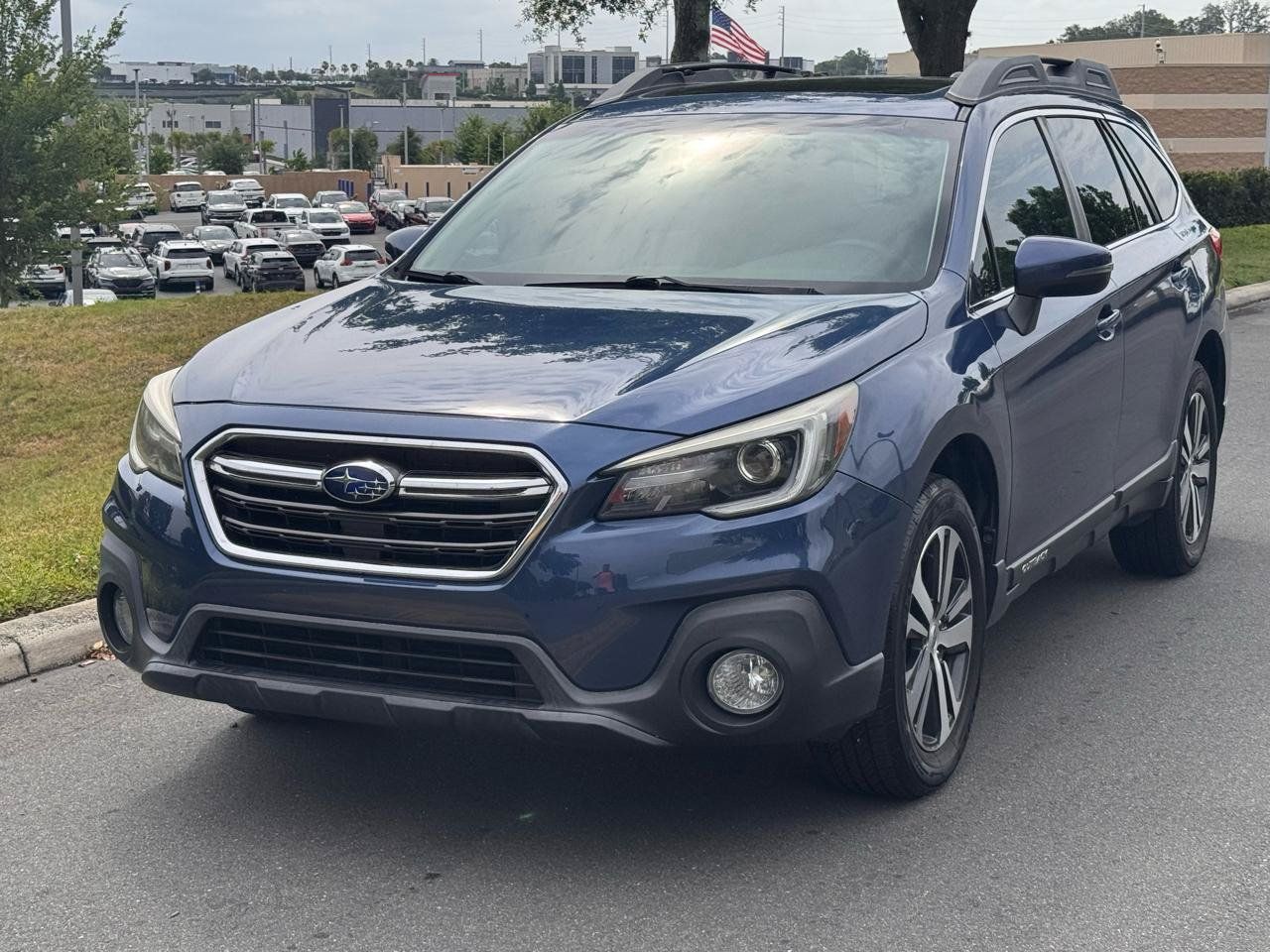 Used 2019 Subaru Outback 2.5i Limited AWD/4WD image 3