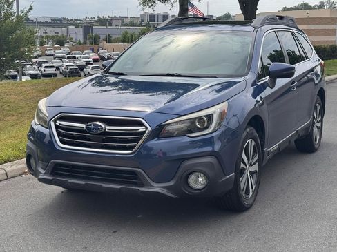 Used 2019 Subaru Outback 2.5i Limited AWD/4WD image 3