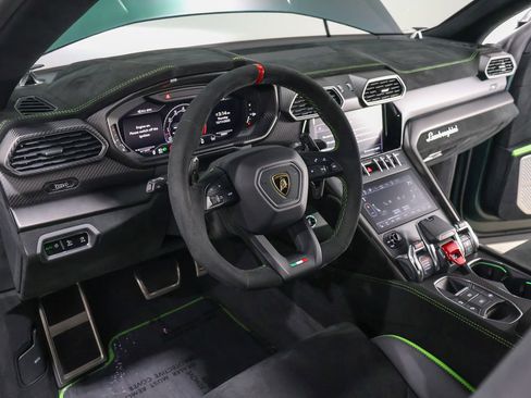 Used 2024 Lamborghini Urus Performante image 28