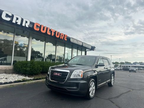 Used 2017 GMC Terrain SLE AWD/4WD image 1