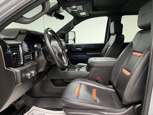 Used 2024 GMC Sierra 3500 AT4 w/ AT4 Premium Plus Package AWD/4WD image 18