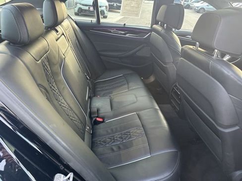 Used 2019 BMW M550i xDrive image 21