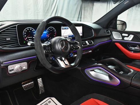 Used 2025 Mercedes-Benz GLE 53 AMG 4MATIC image 23