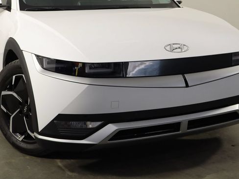 Used 2024 Hyundai Ioniq 5 SEL RWD image 47