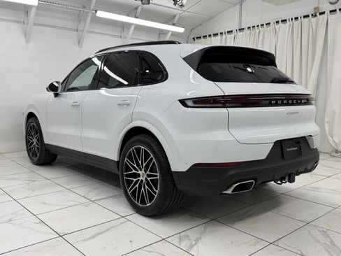 New 2026 Porsche Cayenne image 3