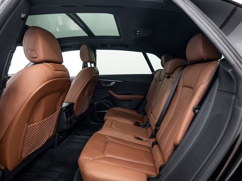 Certified 2023 Audi Q8 Premium Plus w/ Premium Plus Package AWD/4WD image 18