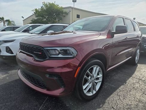 Used 2025 Dodge Durango GT AWD/4WD image 3
