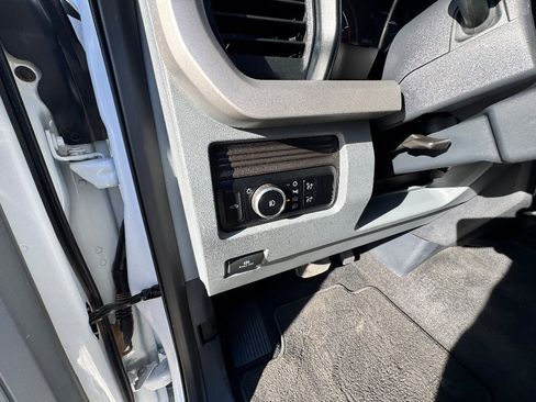 Used 2024 Ford F250 XLT image 23