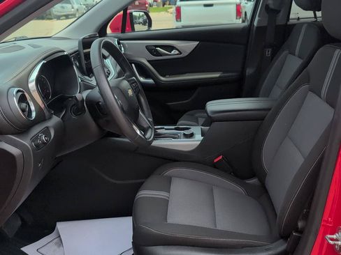 Used 2024 Chevrolet Blazer LT w/ Convenience Package FWD image 17