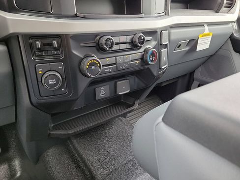 New 2026 Ford F350 XL w/ XL Chrome Package AWD/4WD image 25