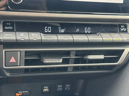 Certified 2025 Toyota Camry SE image 24